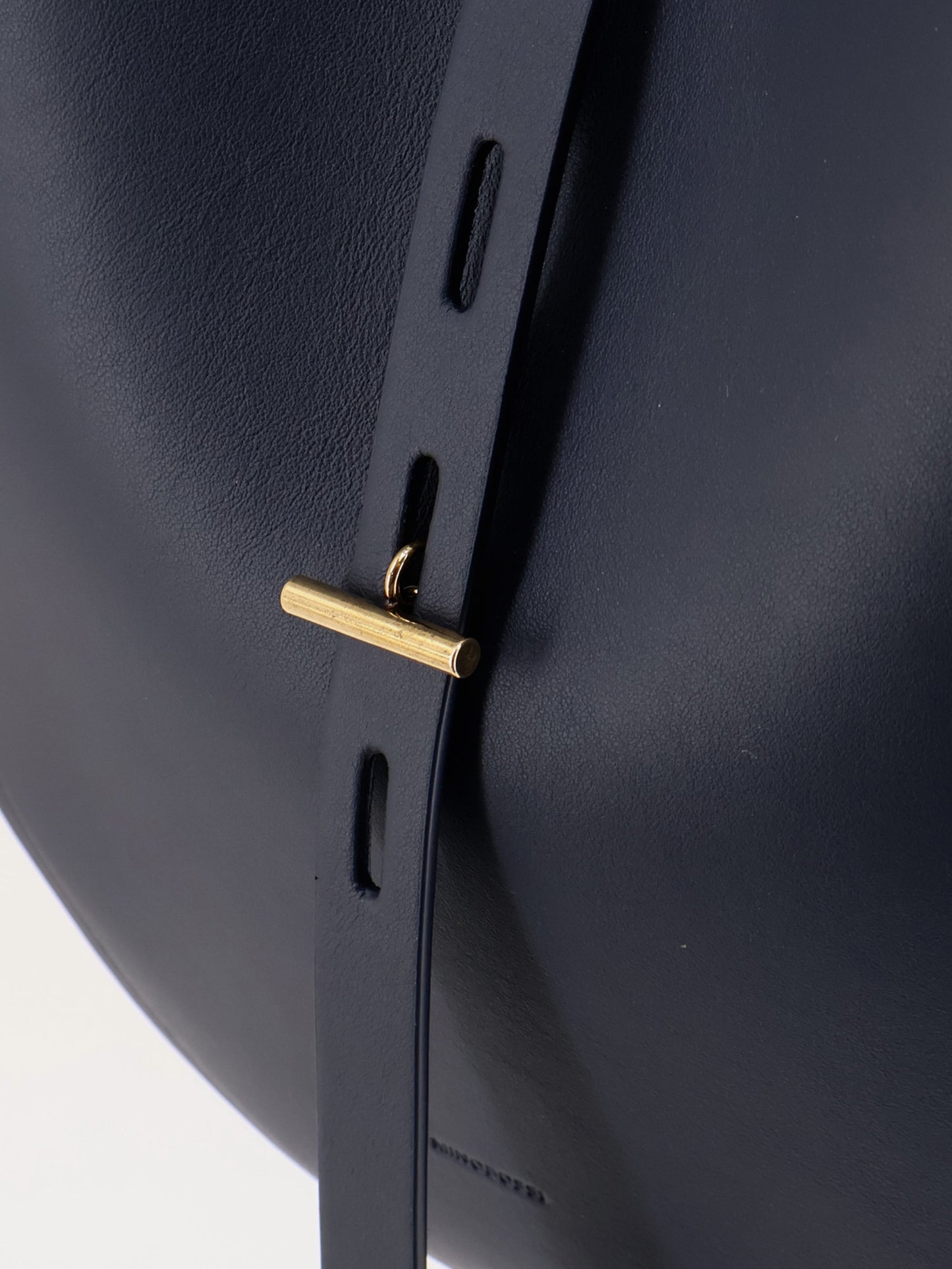 Lizzie leather shoulder bag