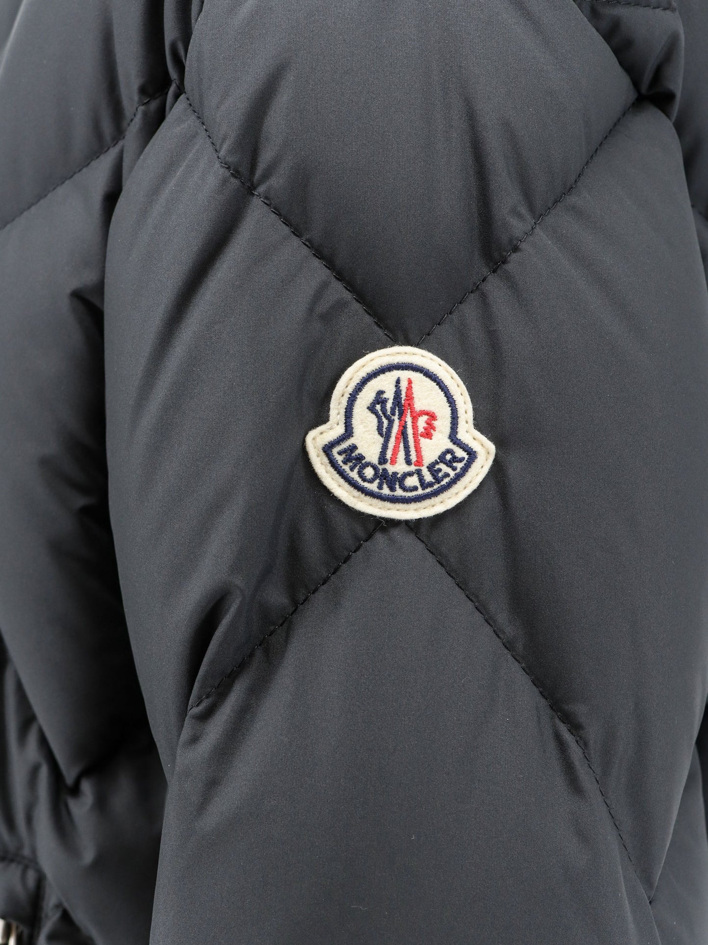 Arvouinne quilted recycled nylon down jacket
