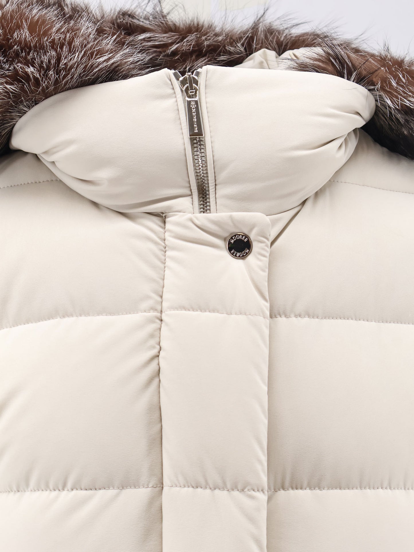 Zagar-Kn water-repellent stretch fabric long down coat