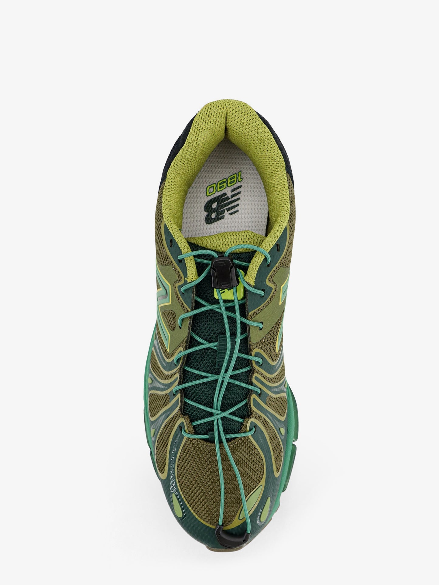 U18907 mesh sneakers with iconic side logo