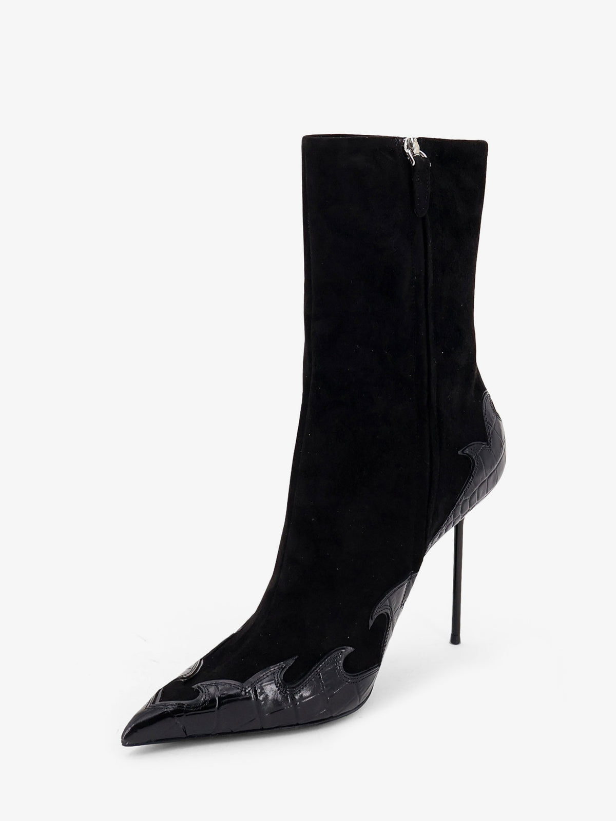 Queen of Hearts ankle boots with cut-out embroidery and heart inlays