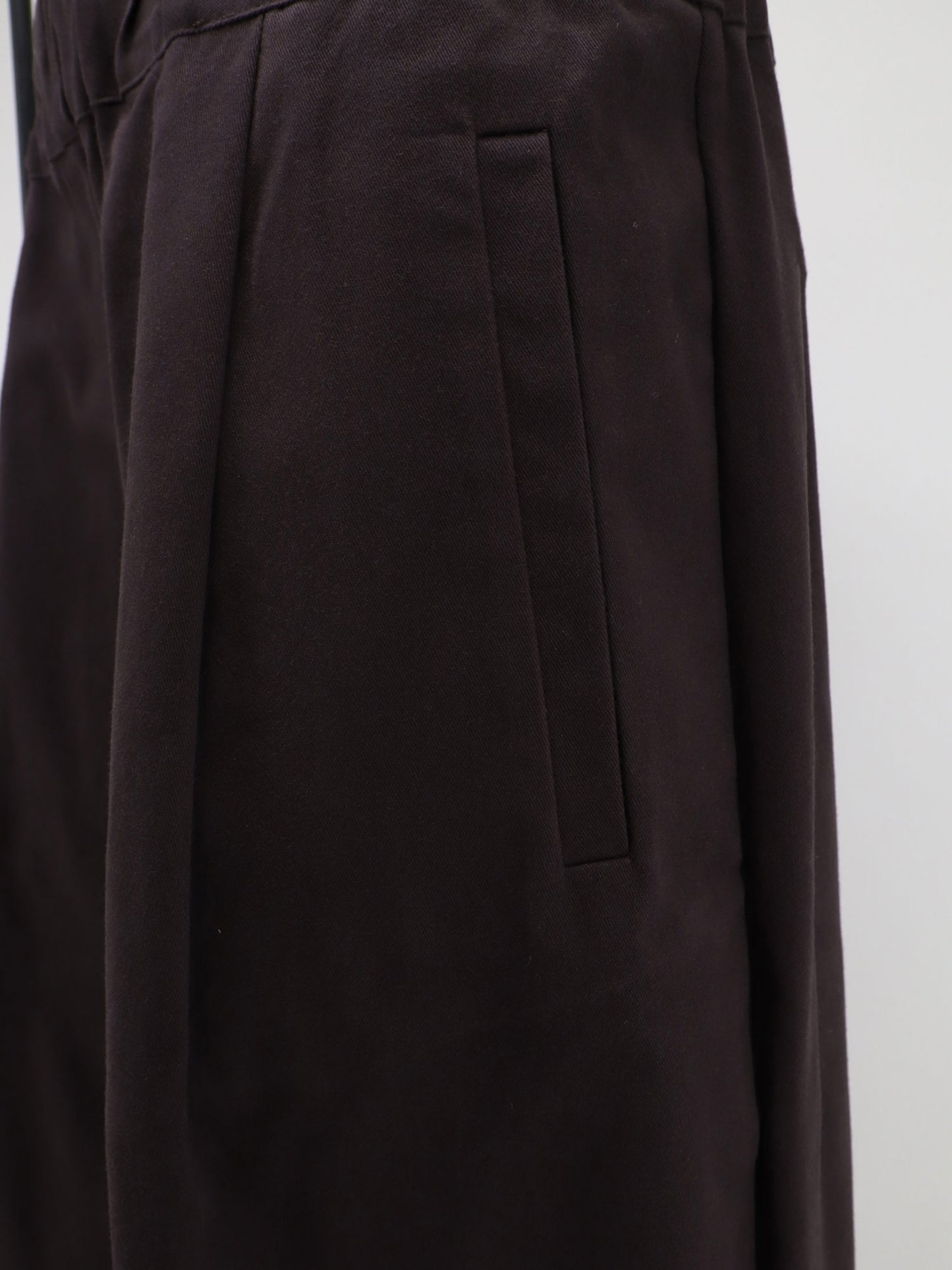 Stretch cotton trousers
