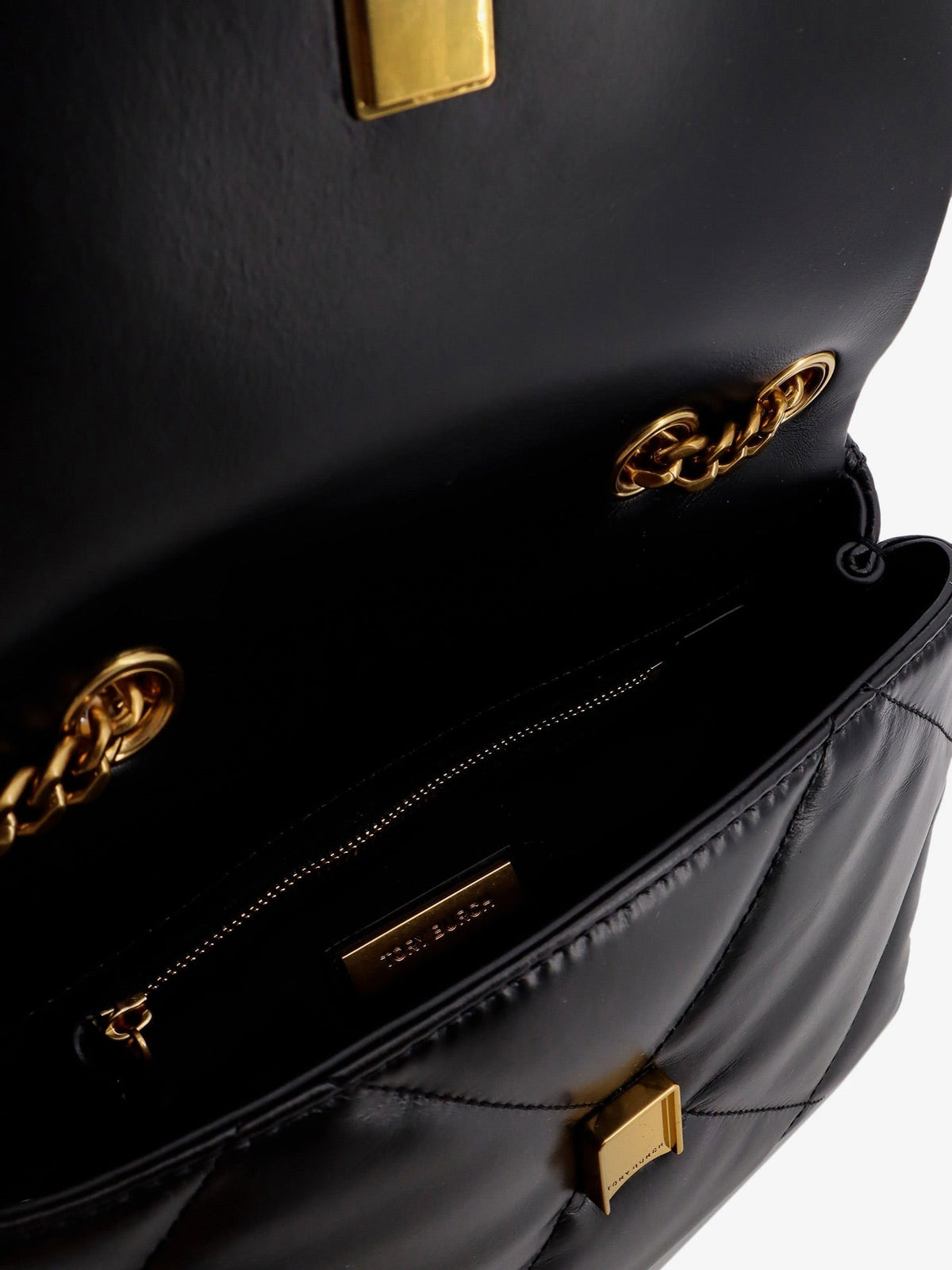 Borsa a spalla Kira in pelle matelassé con logo in metallo