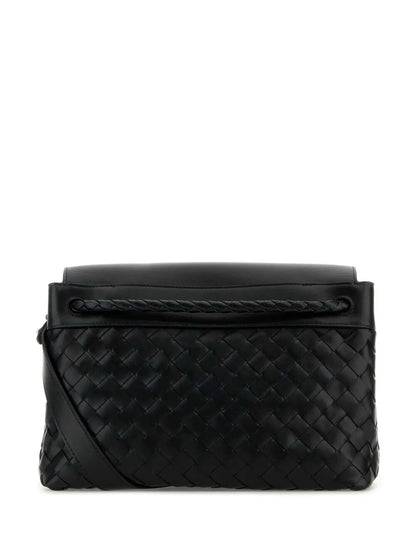 Andiamo messenger leather bag with Intrecciato motif thumbnail