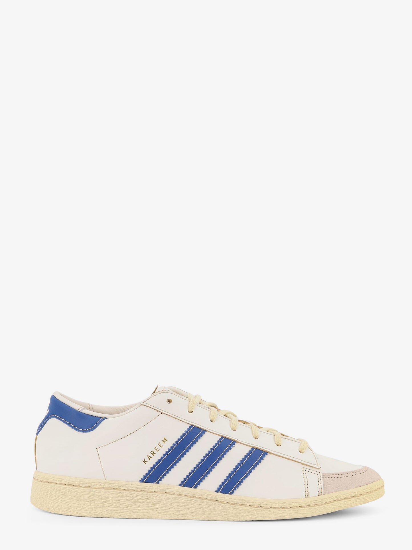 adidas dress sneakers adidas' Glossy Stan Smith Shoe Is Unreservedly Dapper these Samoas will keep you comfortable and looking great Classic Adidas from Day to
