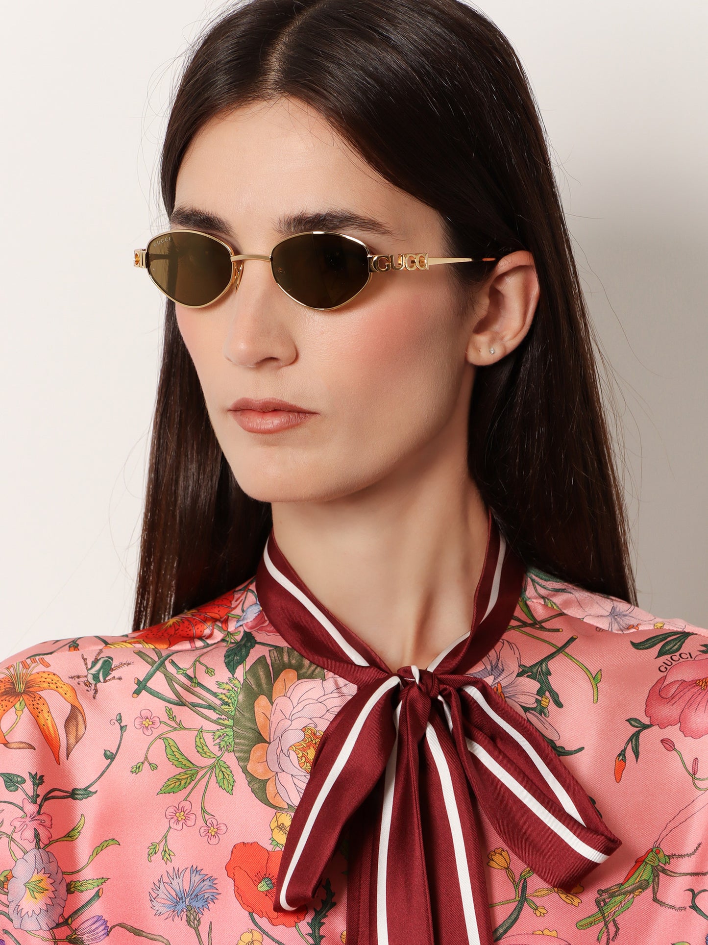 Oval metal sunglasses
