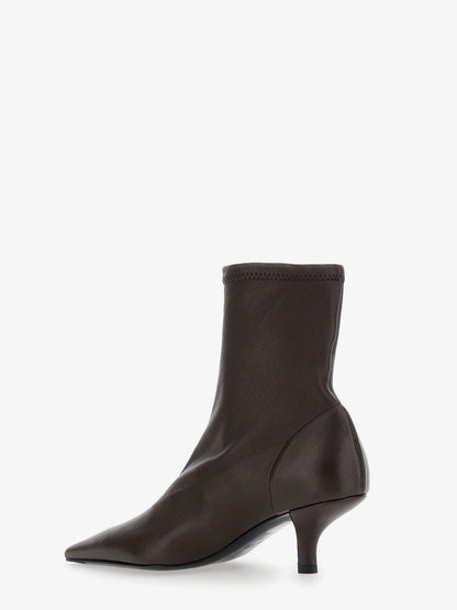 Leather ankle boots thumbnail
