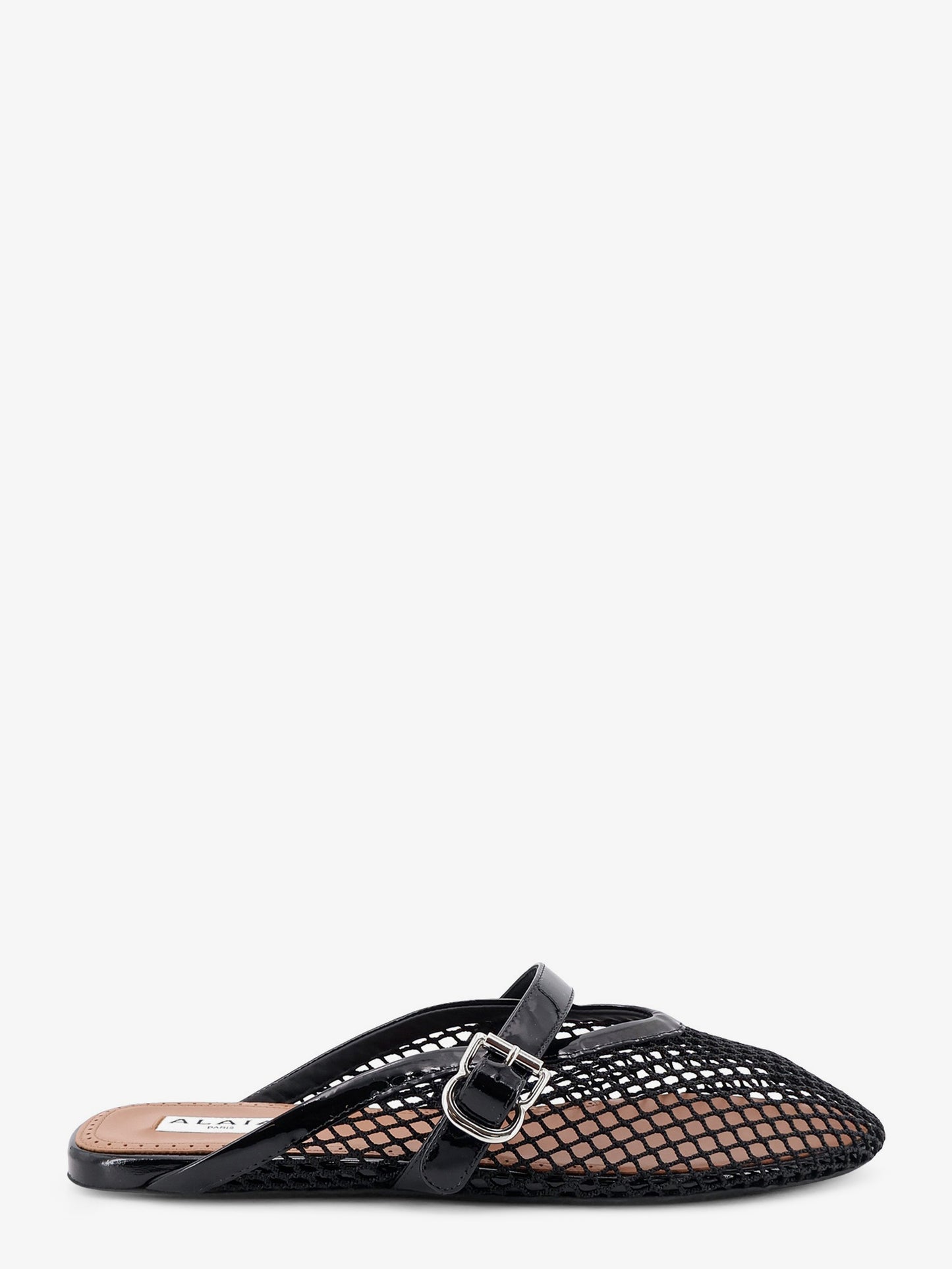 Flat mesh sandals
