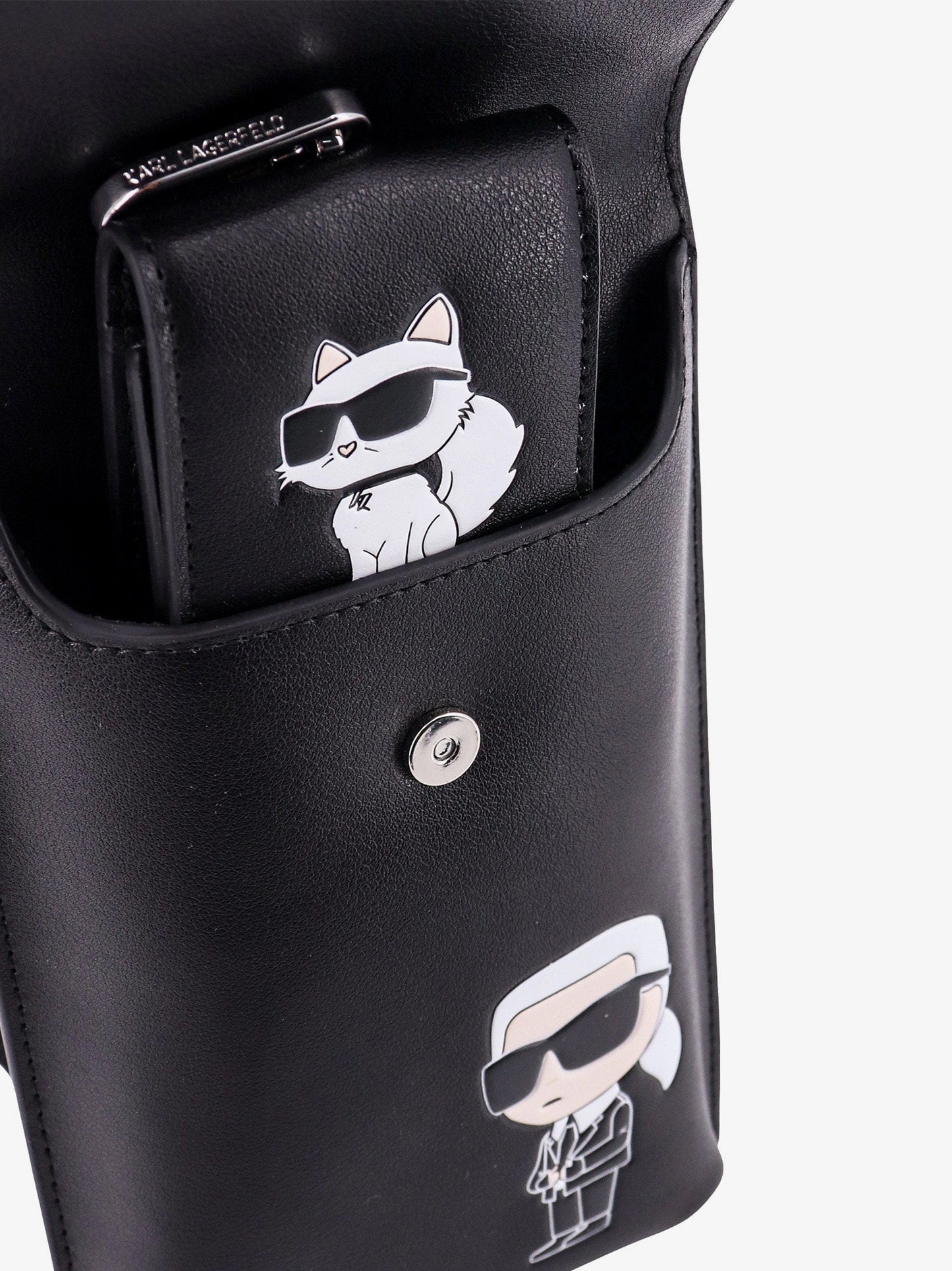 Leather multipouch with shoulder strap