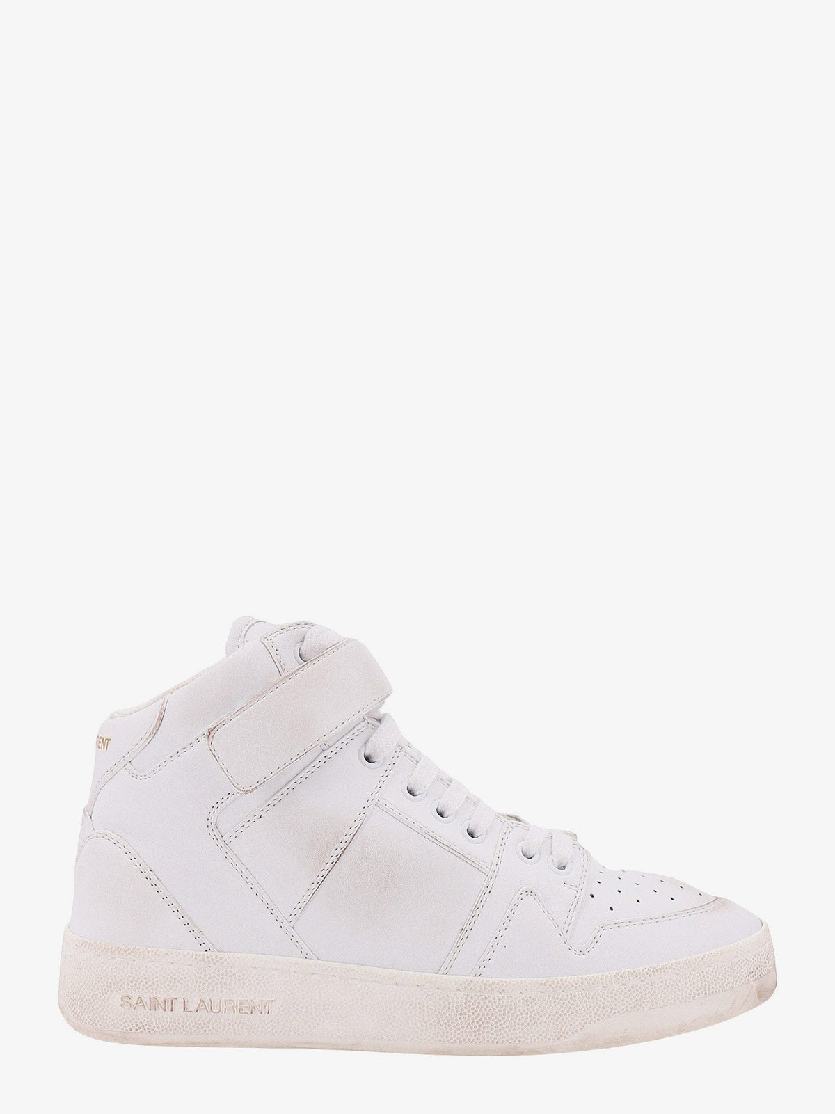 Leather sneskers washed out effect