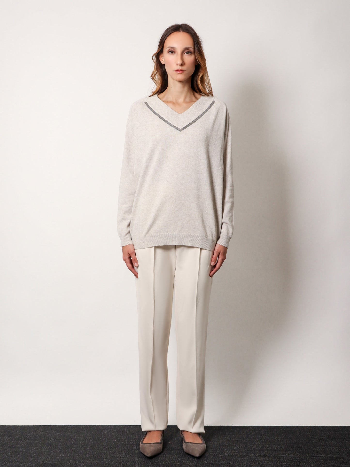 Cashmere sweater with monili profile
