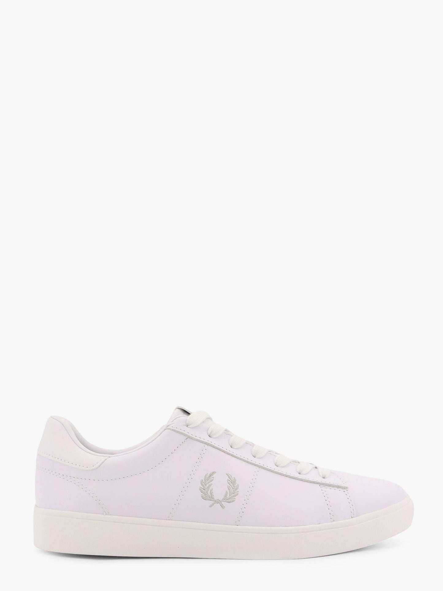 Leather sneakers with lateral embroidery