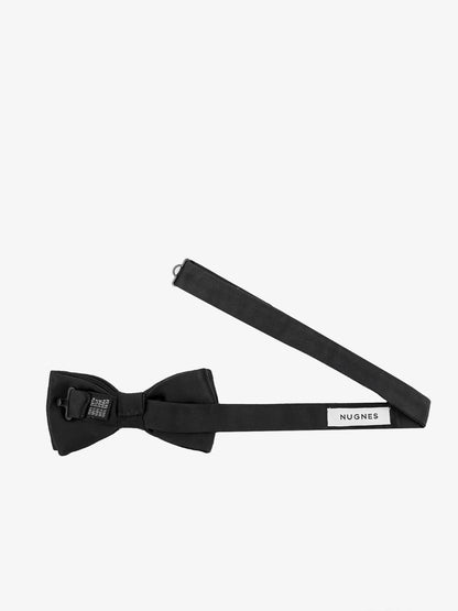 Silk bowtie thumbnail