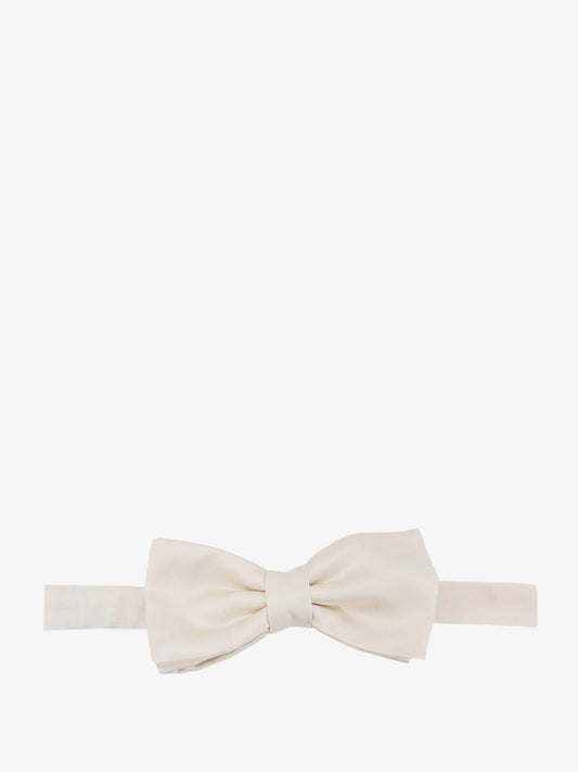 Silk bowtie