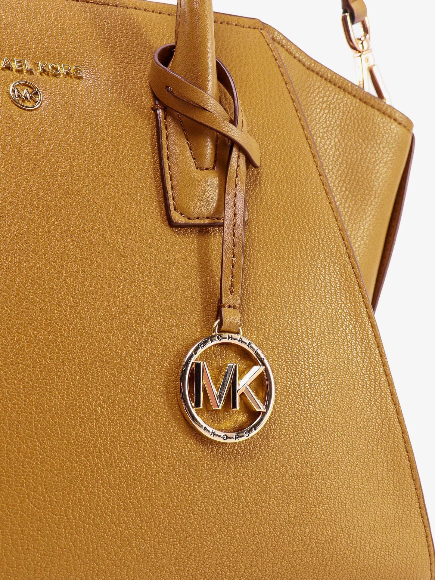 Leather handbag with frontal logo