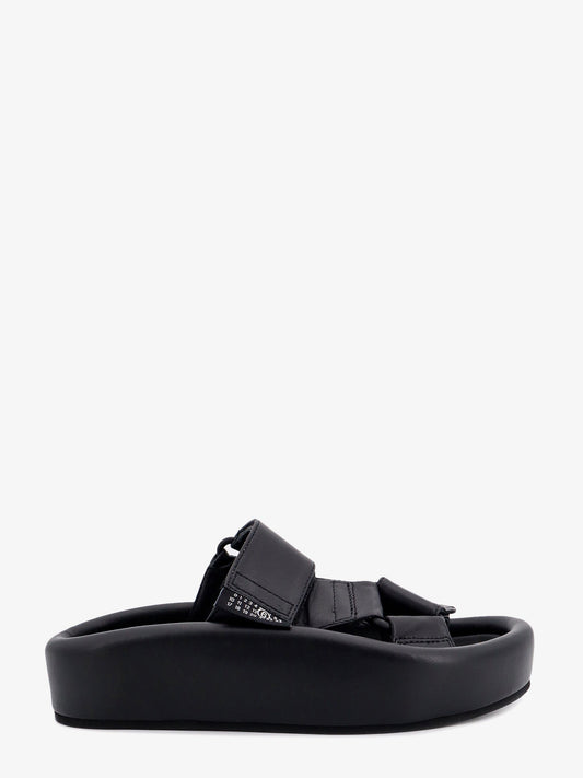 Slip-on leather sandals with maxi plateau