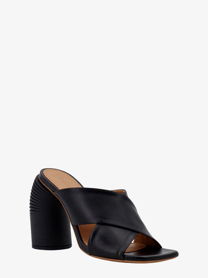 Leather sandals thumbnail