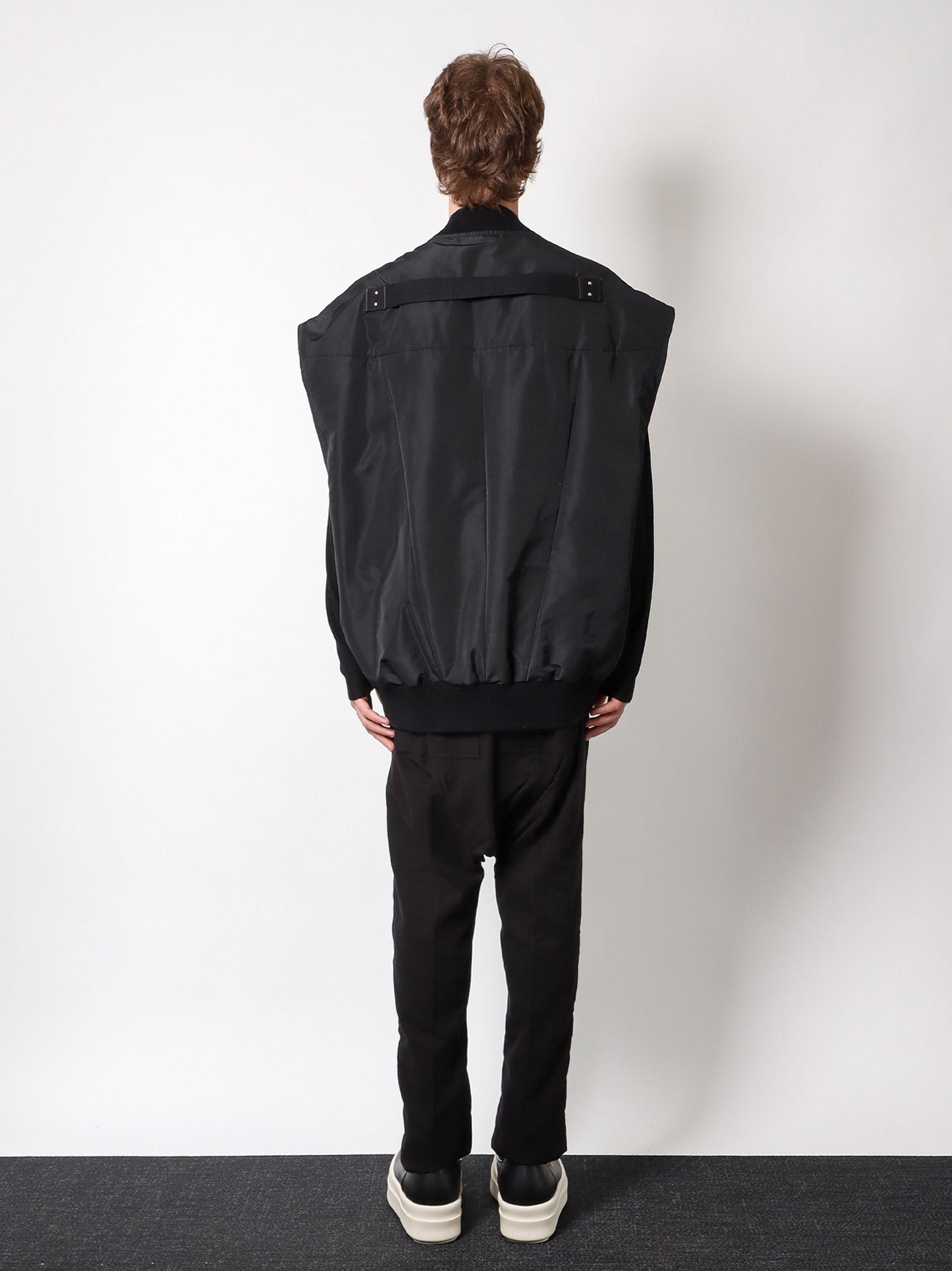 Padded recycled nylon sleeveless jacket