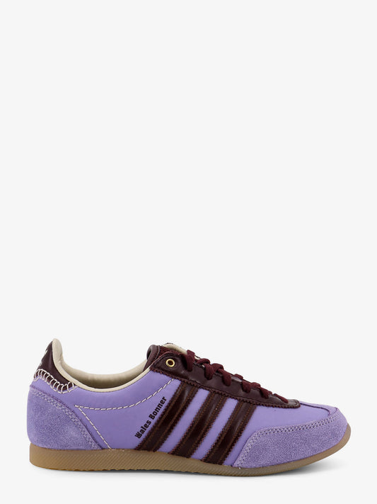 Nylon sneakers with suede inserts