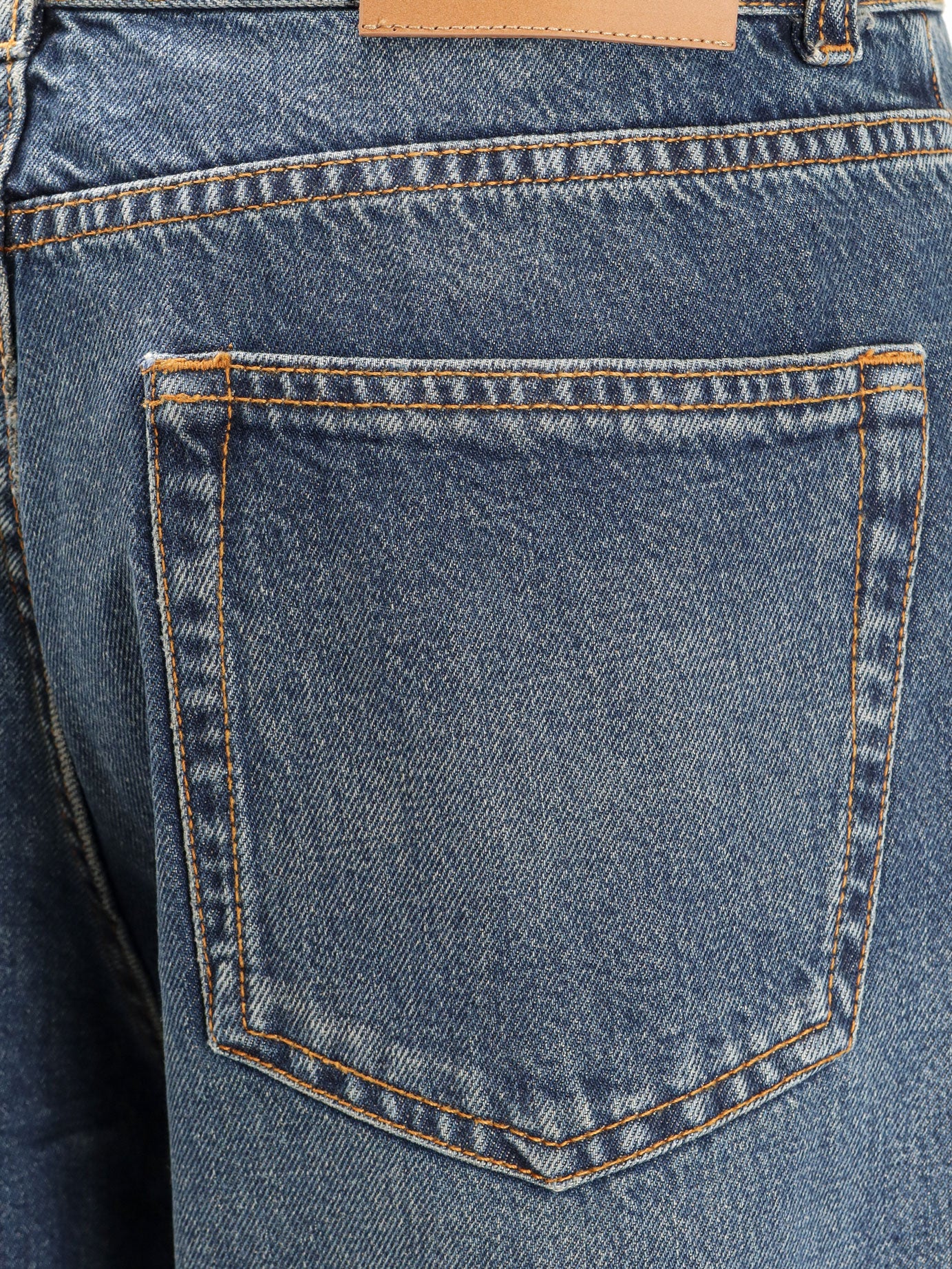 Five pockets jeans