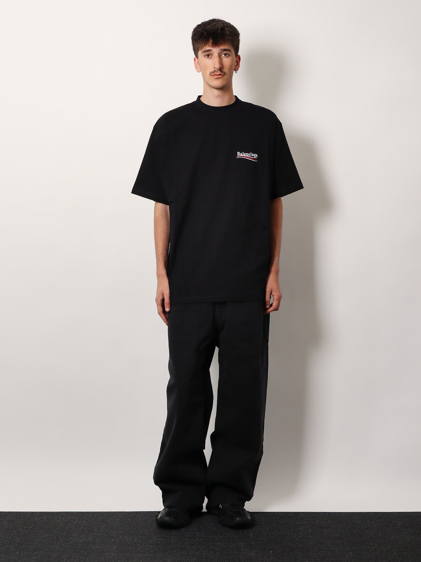 Baggy denim trousers