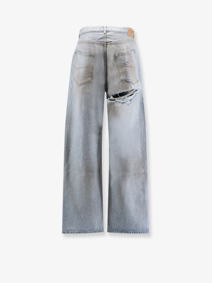 Distressed Jeans thumbnail