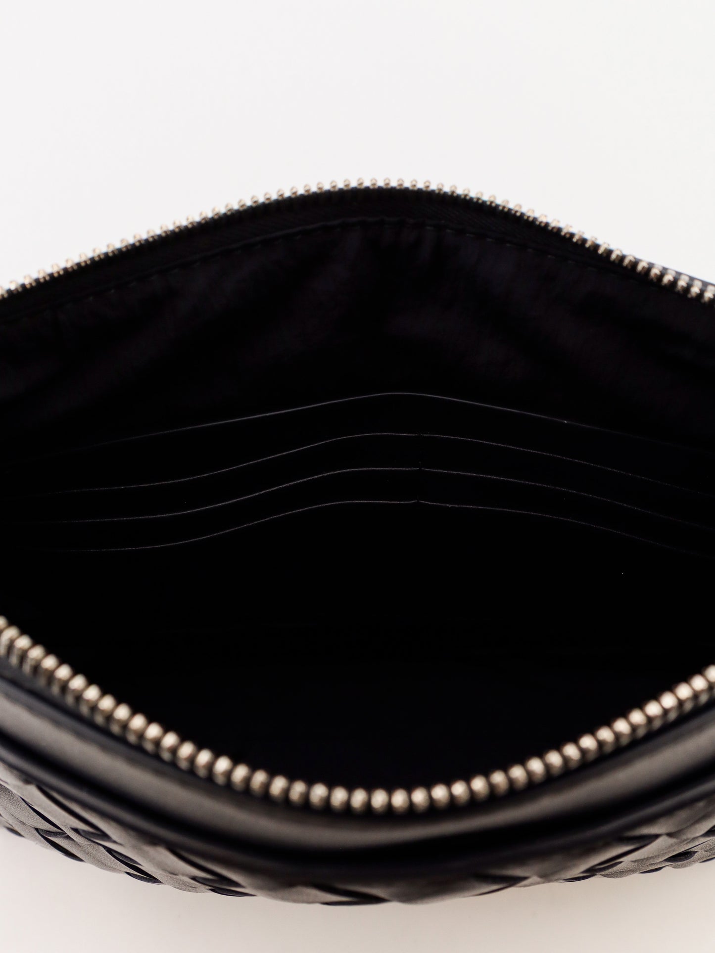 Intrecciato prism leather Pochette