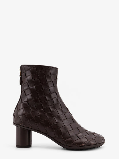 Leather ankle boots with Intrecciato motif thumbnail