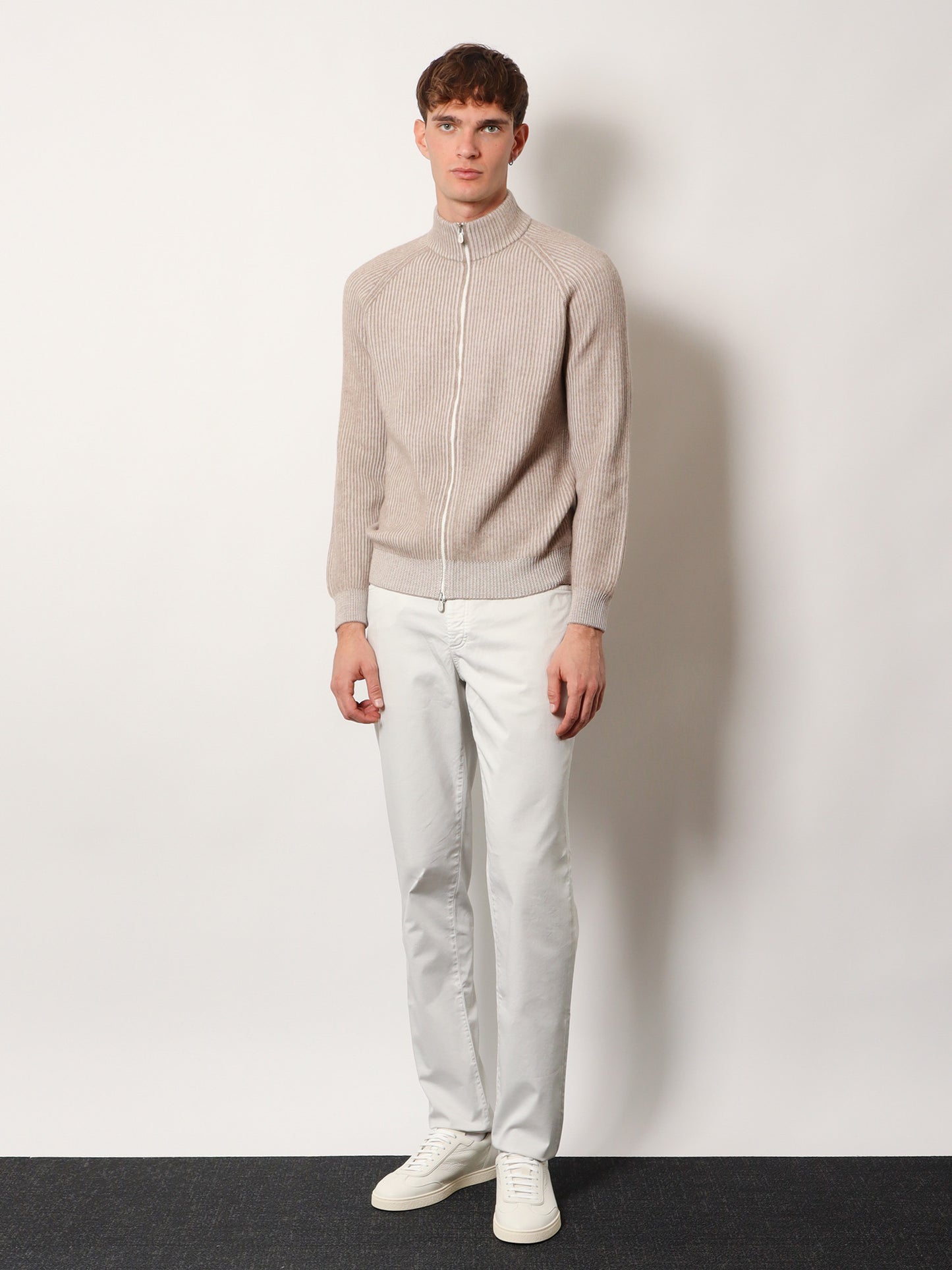 Stretch cotton trousers