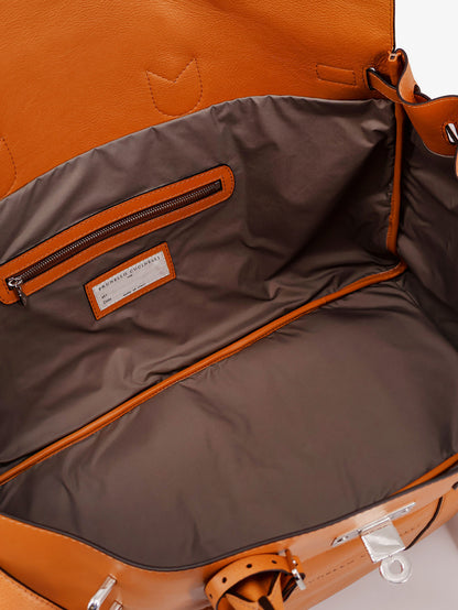 Leather travel bag with engraved logo on the front thumbnail