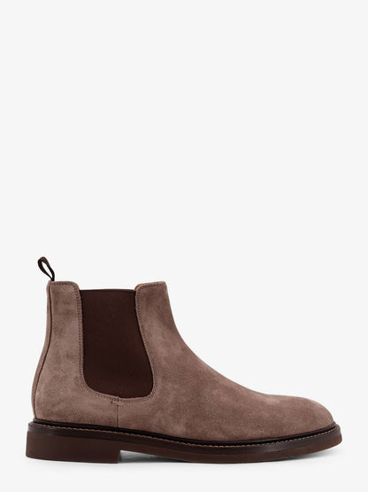 Suede ankle boots thumbnail