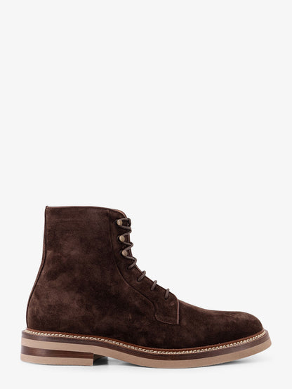 Suede boots thumbnail