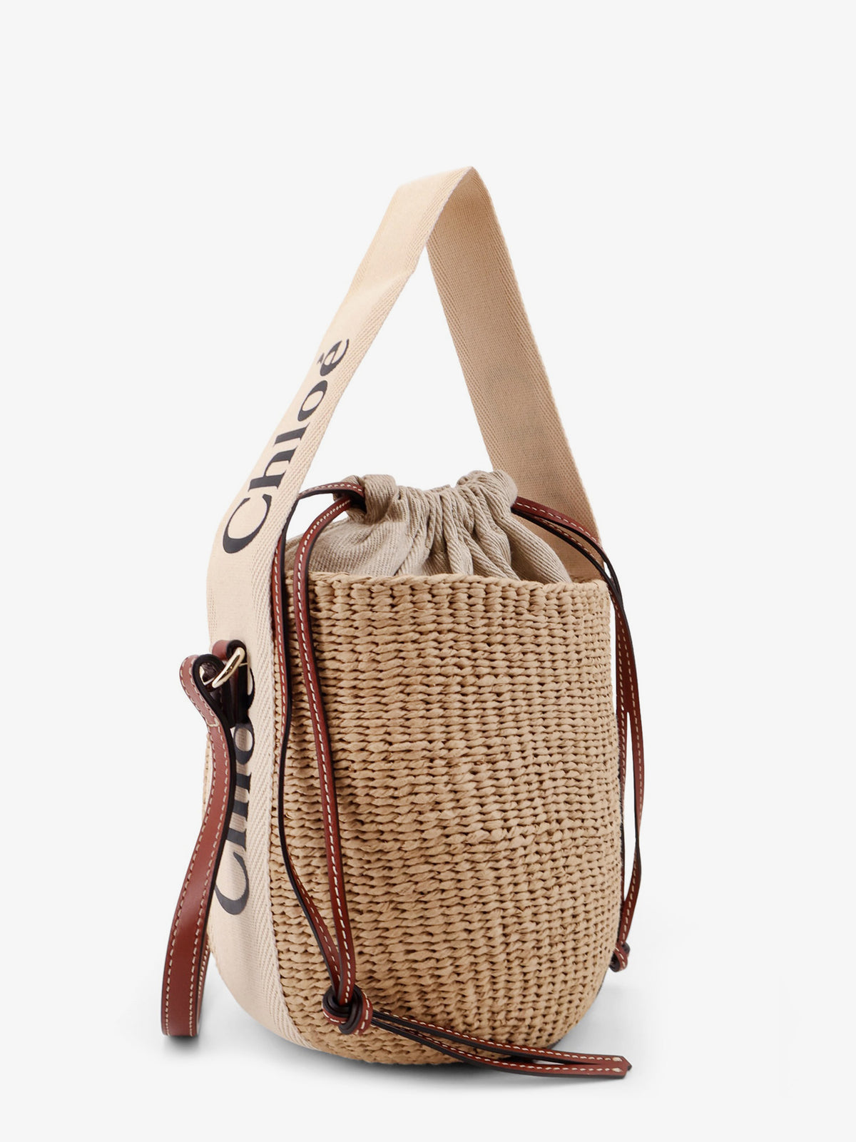 Woody rafia bucket bag