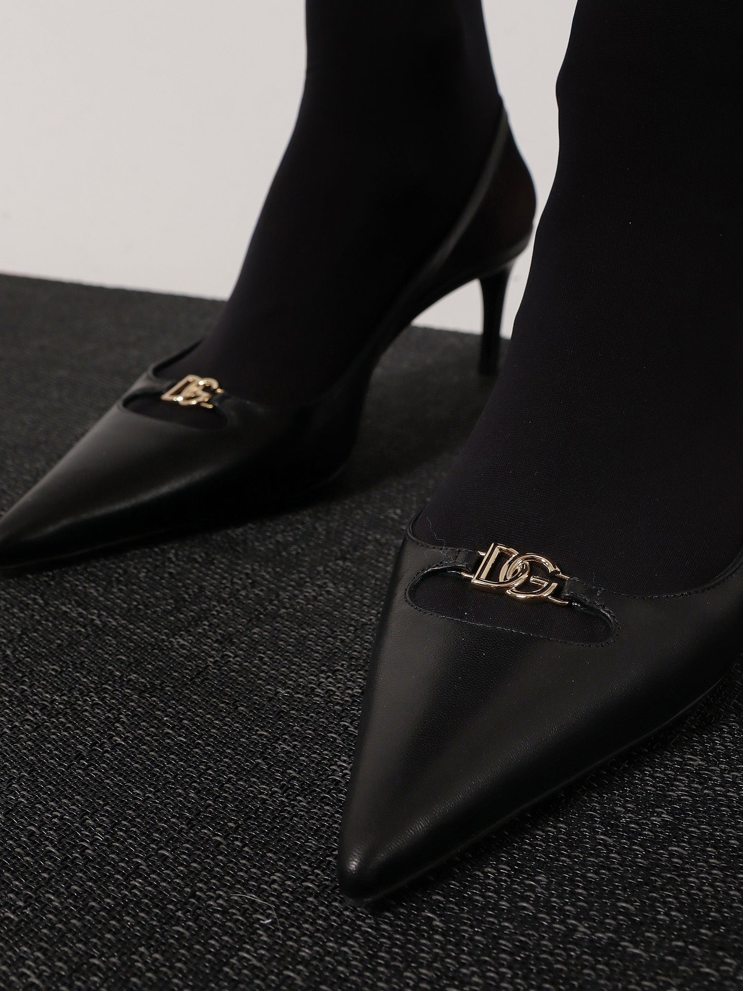 Leather slingback pumps