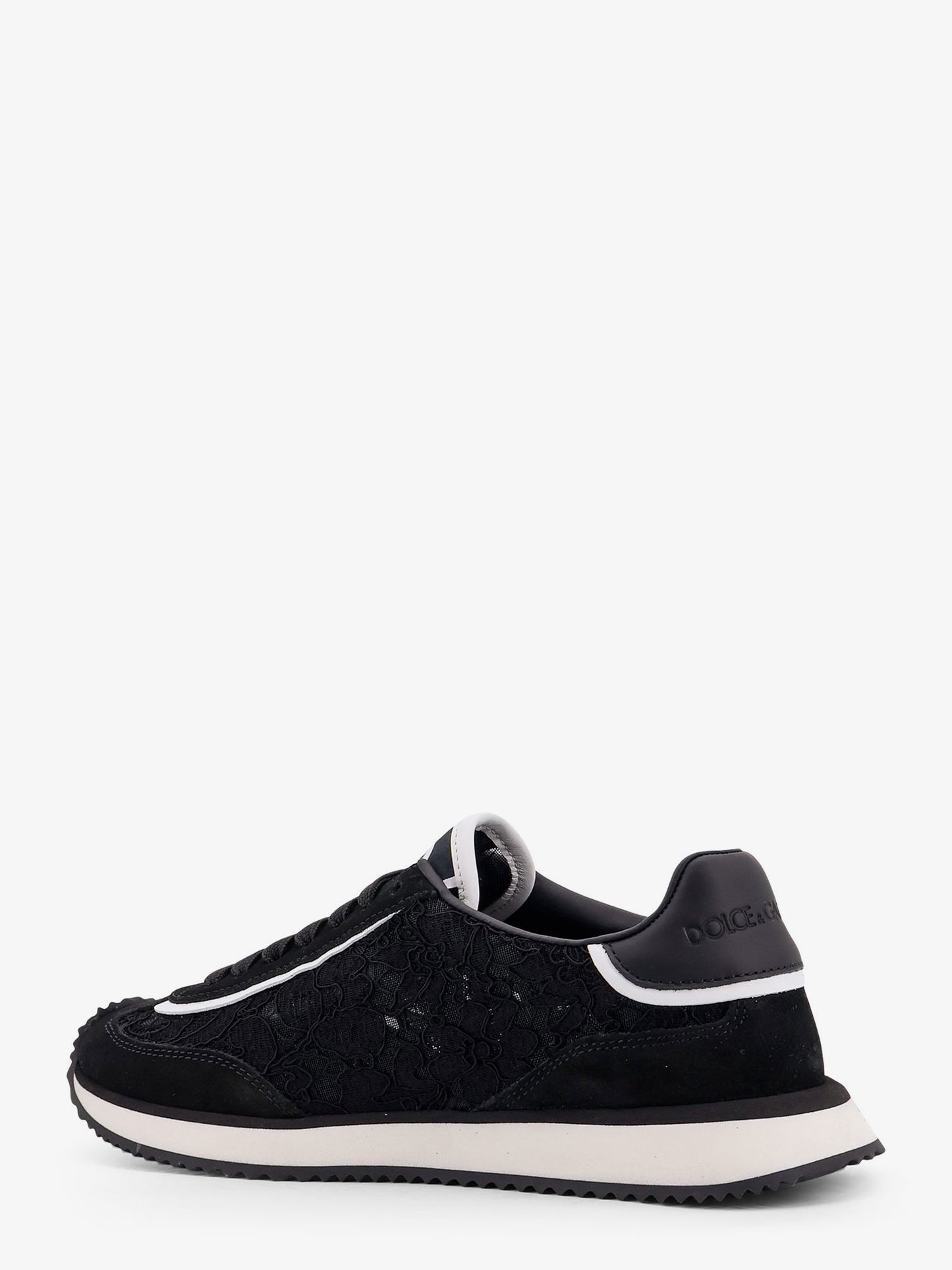 Low-top lace sneakers with suede inserts