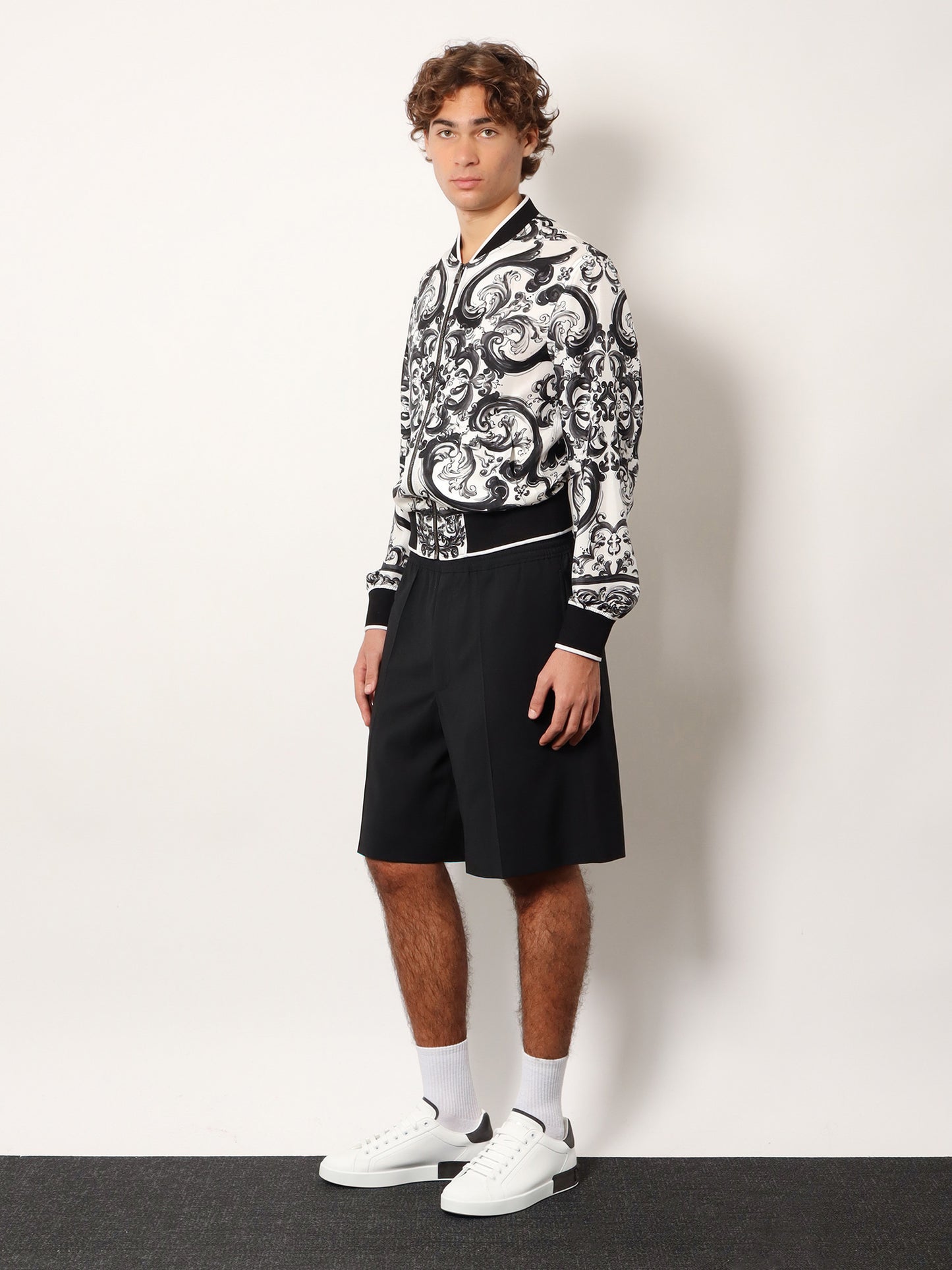 Silk jacket with Maiolica print