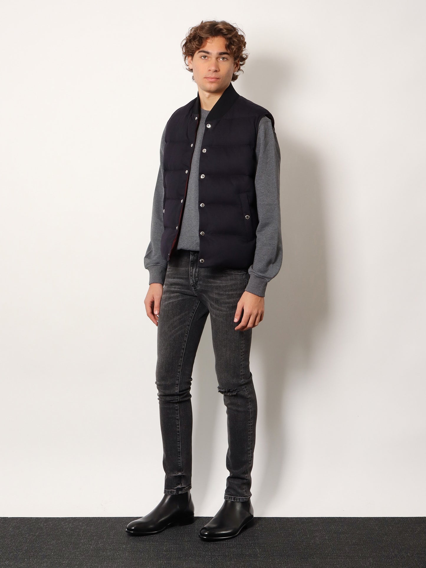 Skinny grey denim jeans