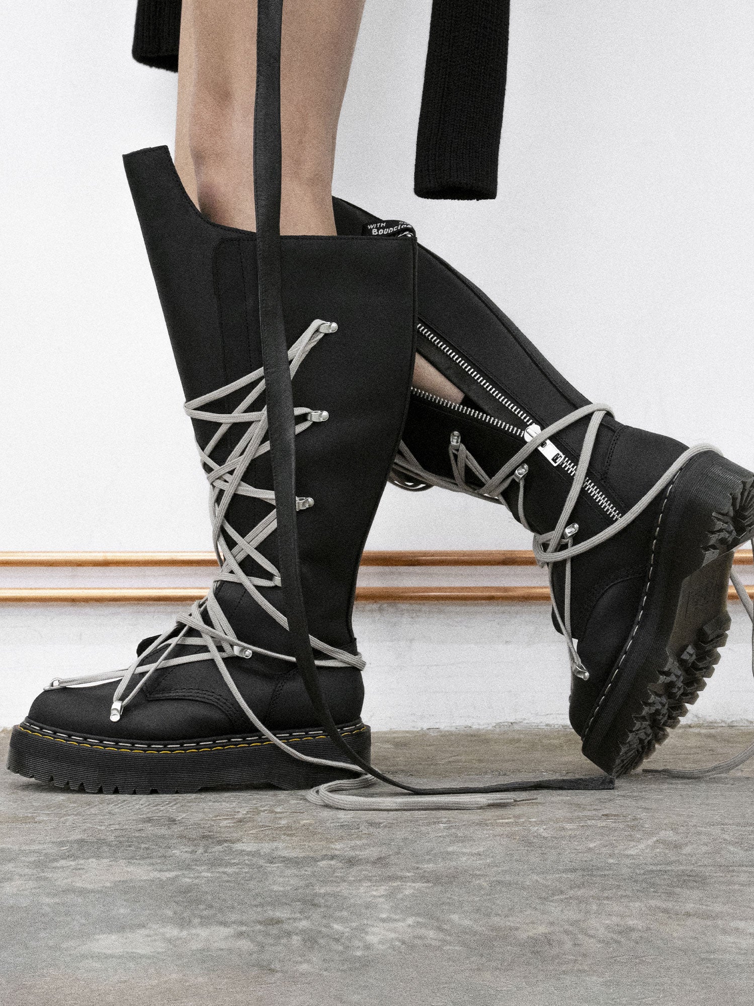 1B60 Quad Sole Pentalace Leather Boot DR. MARTENS X RICK OWENS