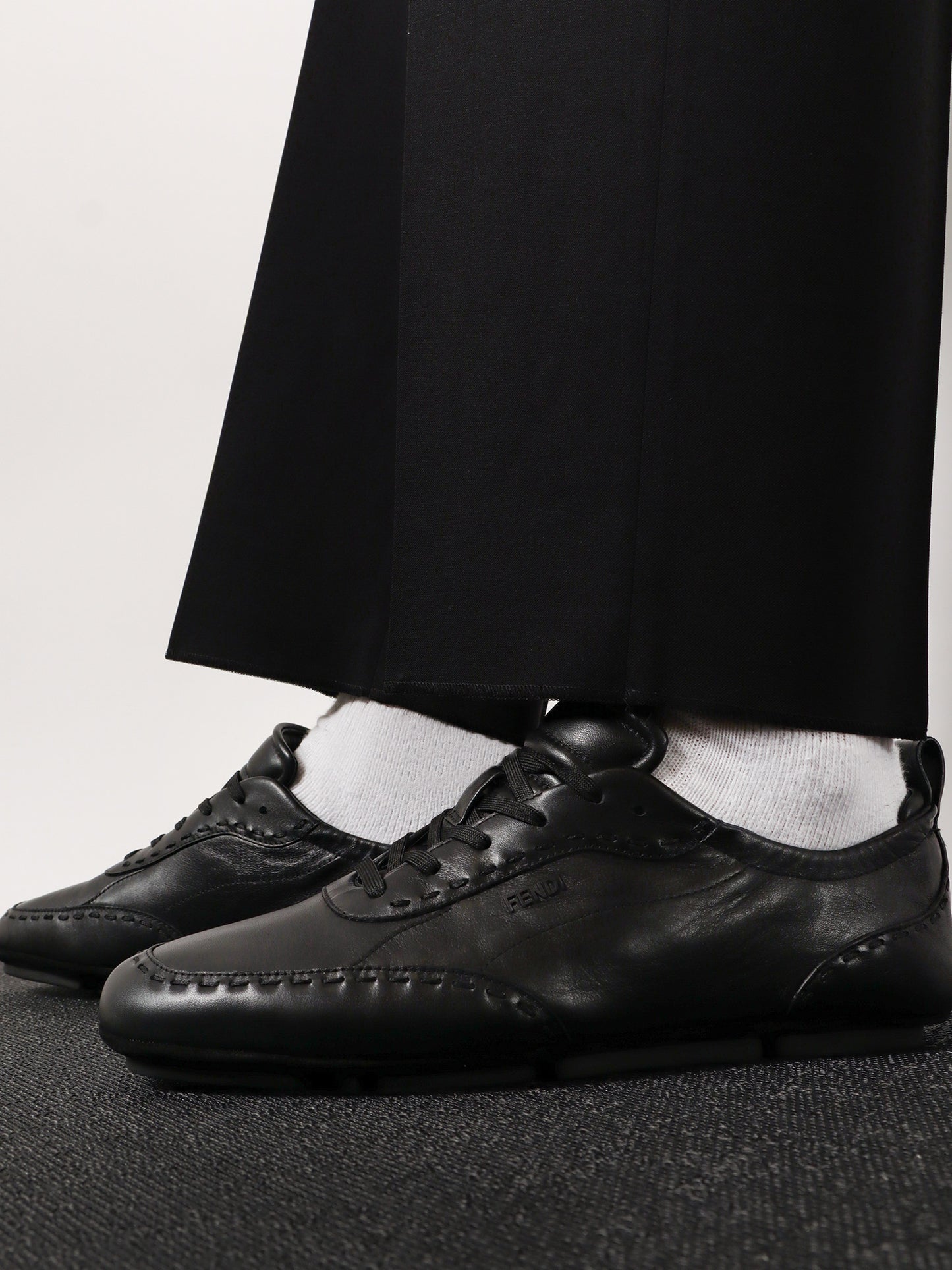 Fendi Fit leather sneakers