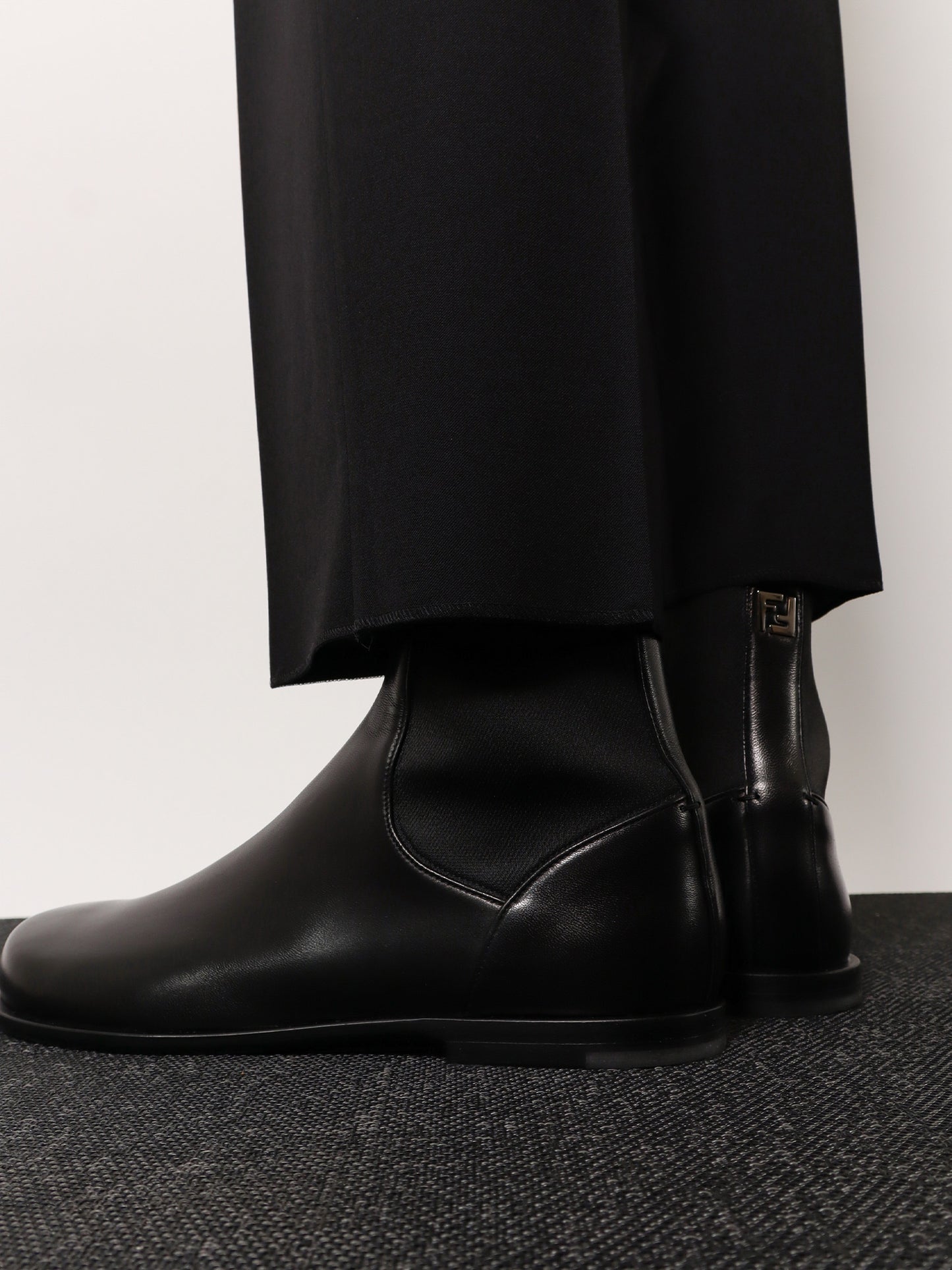 Chelsea Squared FF leather boots