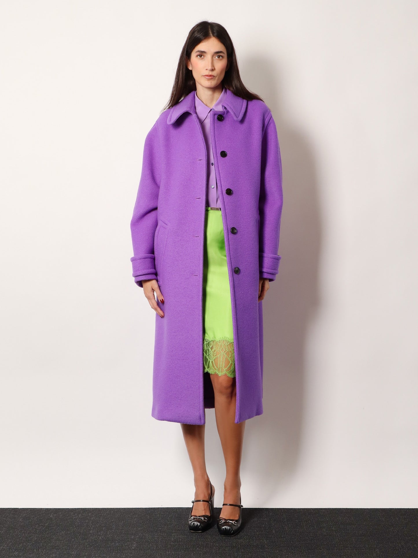 Viscose skirt with floral lace