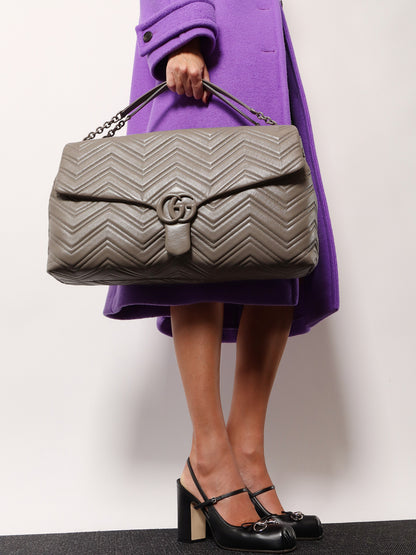 GG Marmont matelassé leather shoulder bag thumbnail