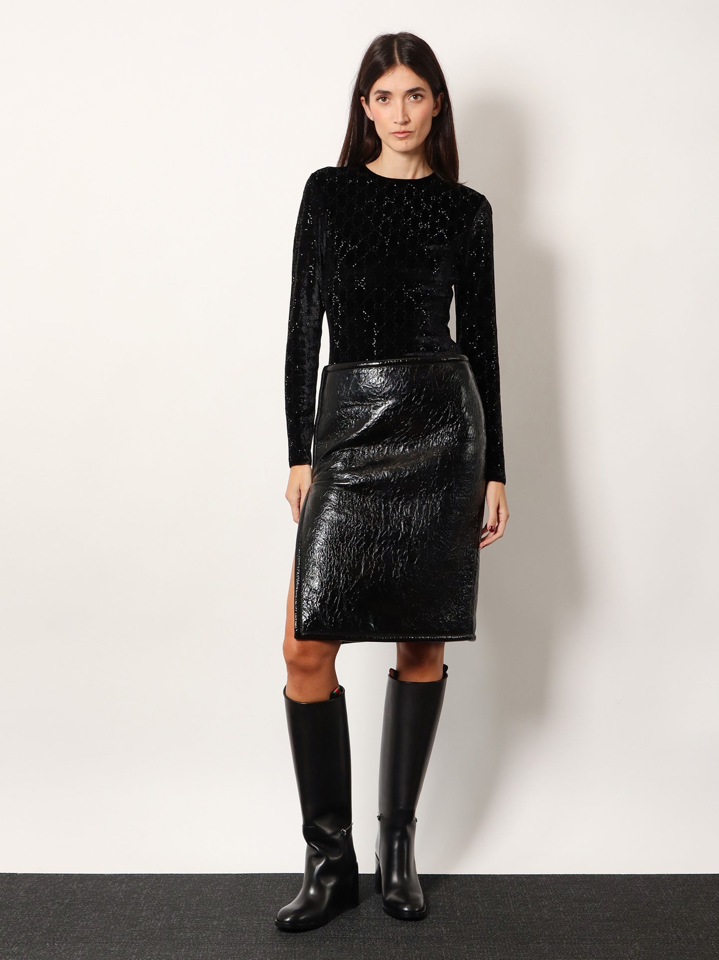 Top in ciniglia con motivo GG in cristalli all-over