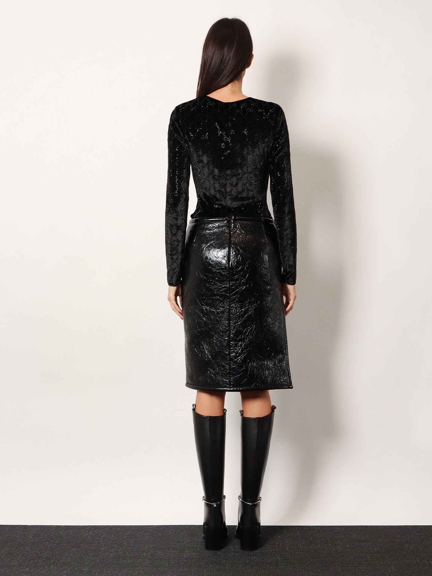 Top in ciniglia con motivo GG in cristalli all-over