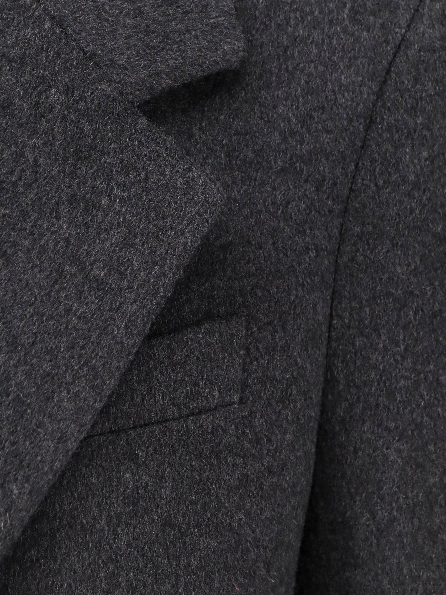 Cashmere coat with satin lining