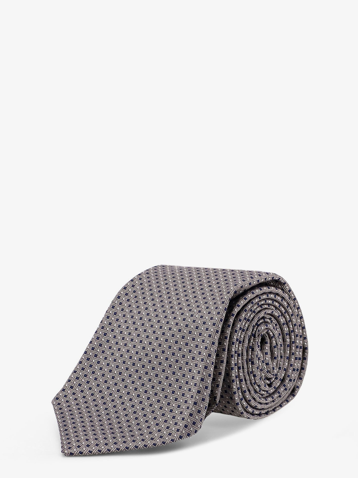 Silk tie