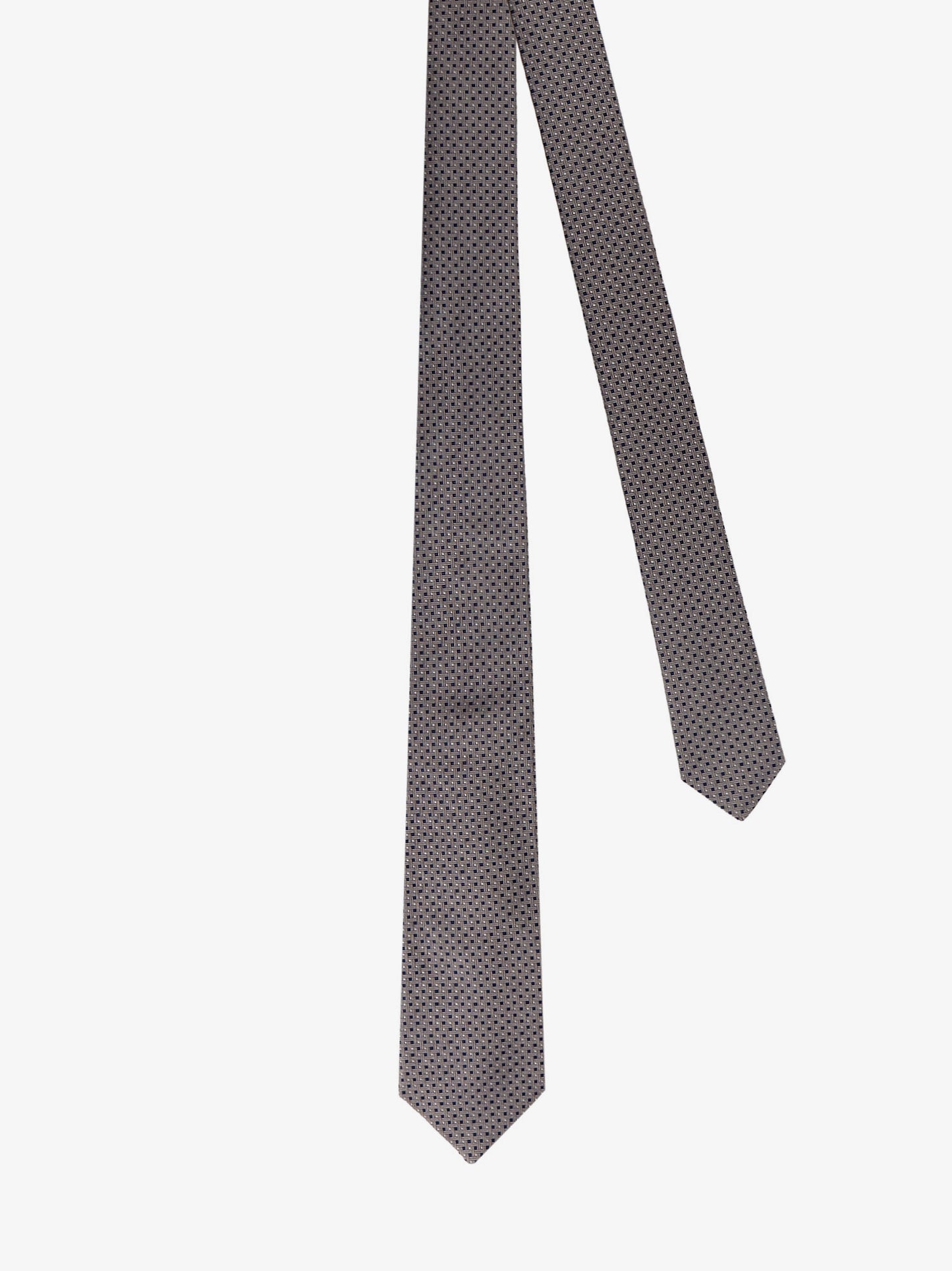 Silk tie