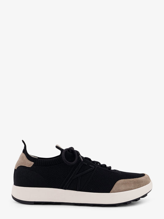 Low-top mesh sneakers with suede profiles