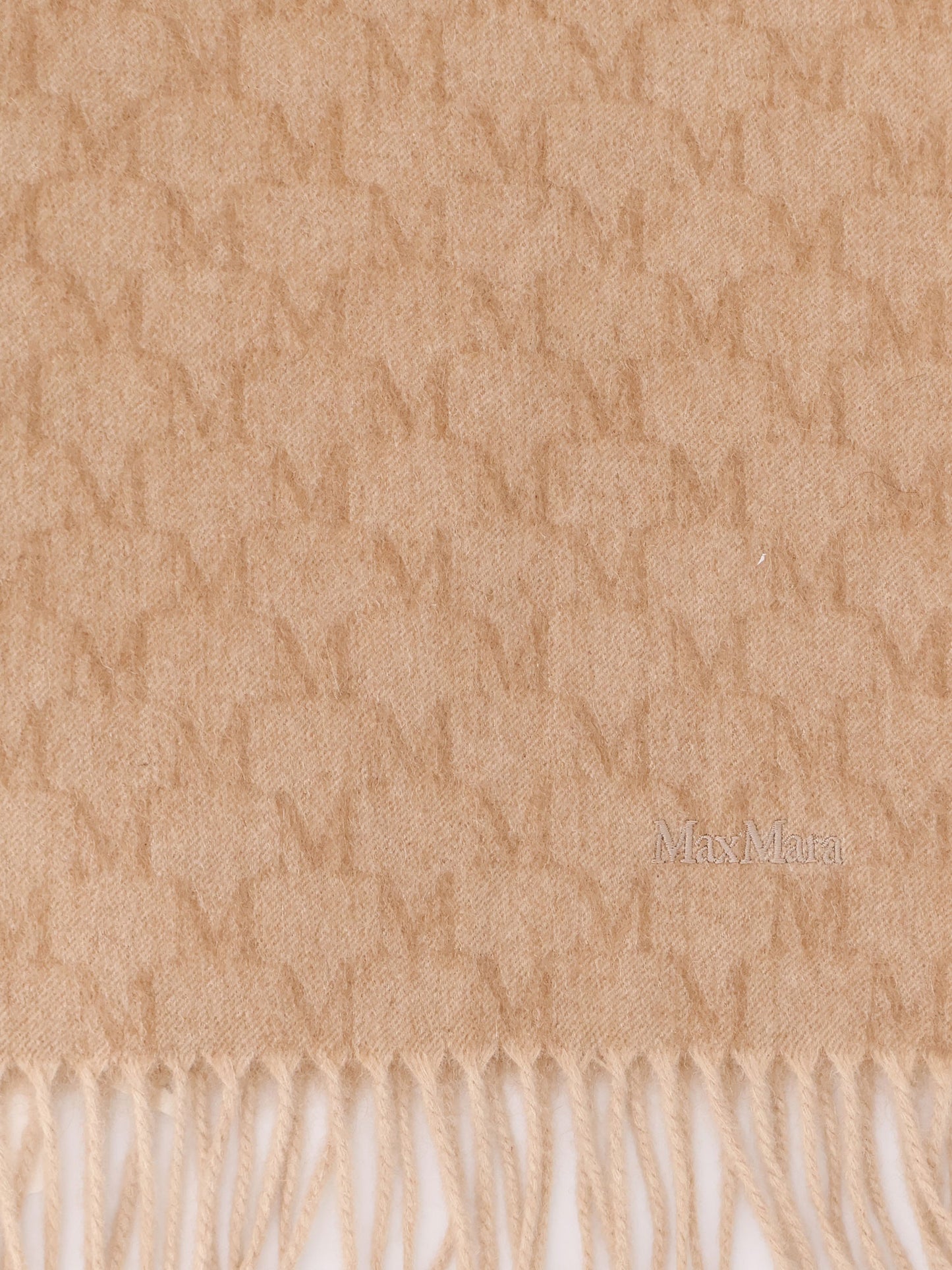Logo camel scarf with all-over logo