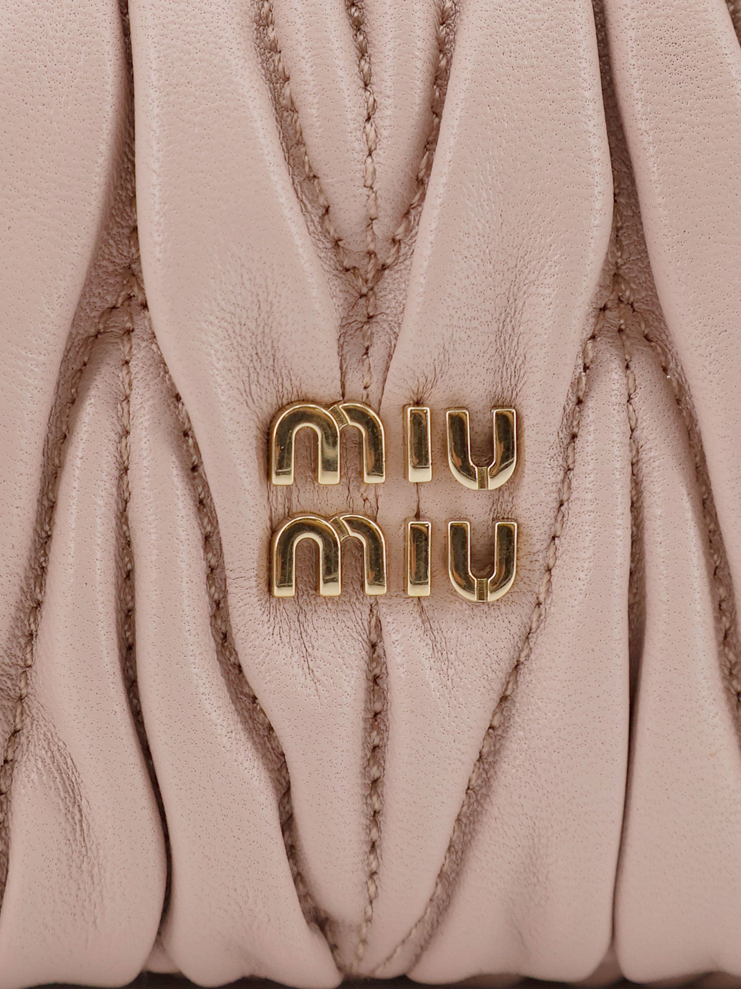 Matelassé leather handbag